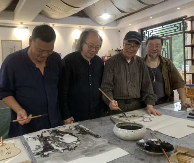 墨韵流淌元书纸 湖源雅集绽华章 墨韵流淌元书纸 湖源雅集绽华章